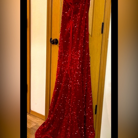 Ball Gown - Picture 2 of 3